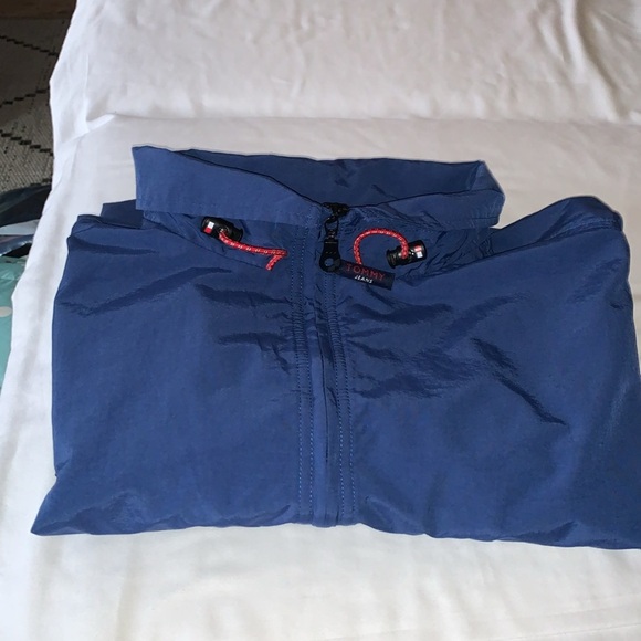 Vintage 90’s Tommy Hilfiger Windbreaker.. No Longer Sold In Stores Unisex!! - Picture 13 of 13